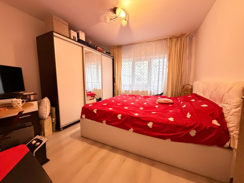 Salaj  Apartament 3 camere 2 bai Sos Salaj nr 139